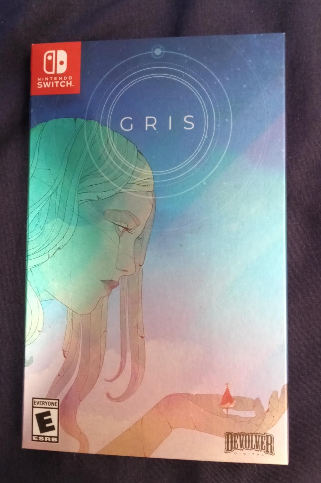 Gris [Slipcover]